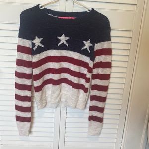 Patriotic Stars and Stripes sweater. Never worn. Size small